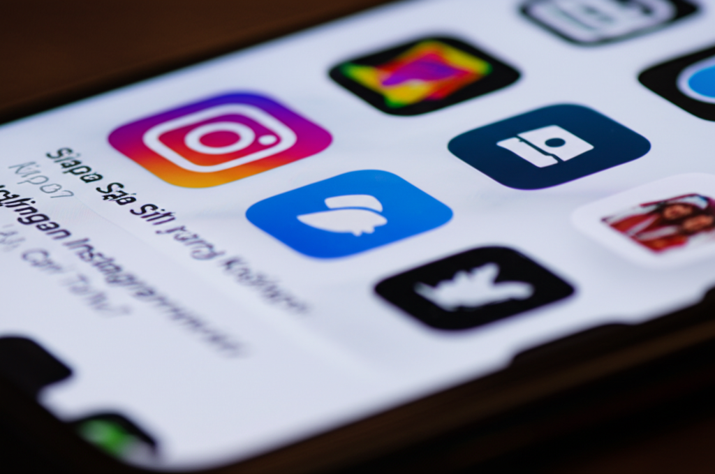 Siapa Saja Sih yang Kepoin Postingan Instagram Kita? Yuk, Cari Tahu!